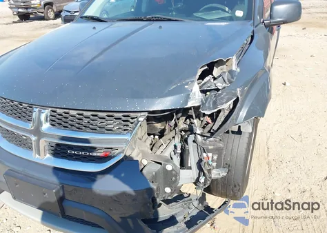 2018 Dodge Journey Sxt z USA, uszkodzony, nr VIN 3C4PDCBG3JT216413